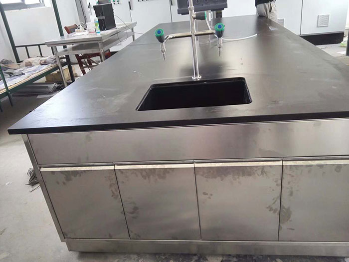 不銹鋼中央臺生產(chǎn)廠家